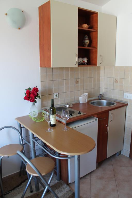 Apartments Djedovic Petrovac Ngoại thất bức ảnh