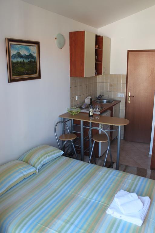 Apartments Djedovic Petrovac Ngoại thất bức ảnh